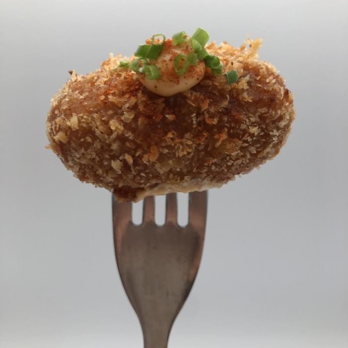 Croquetitas picantonas de pulpo con mayonesa de pimentón